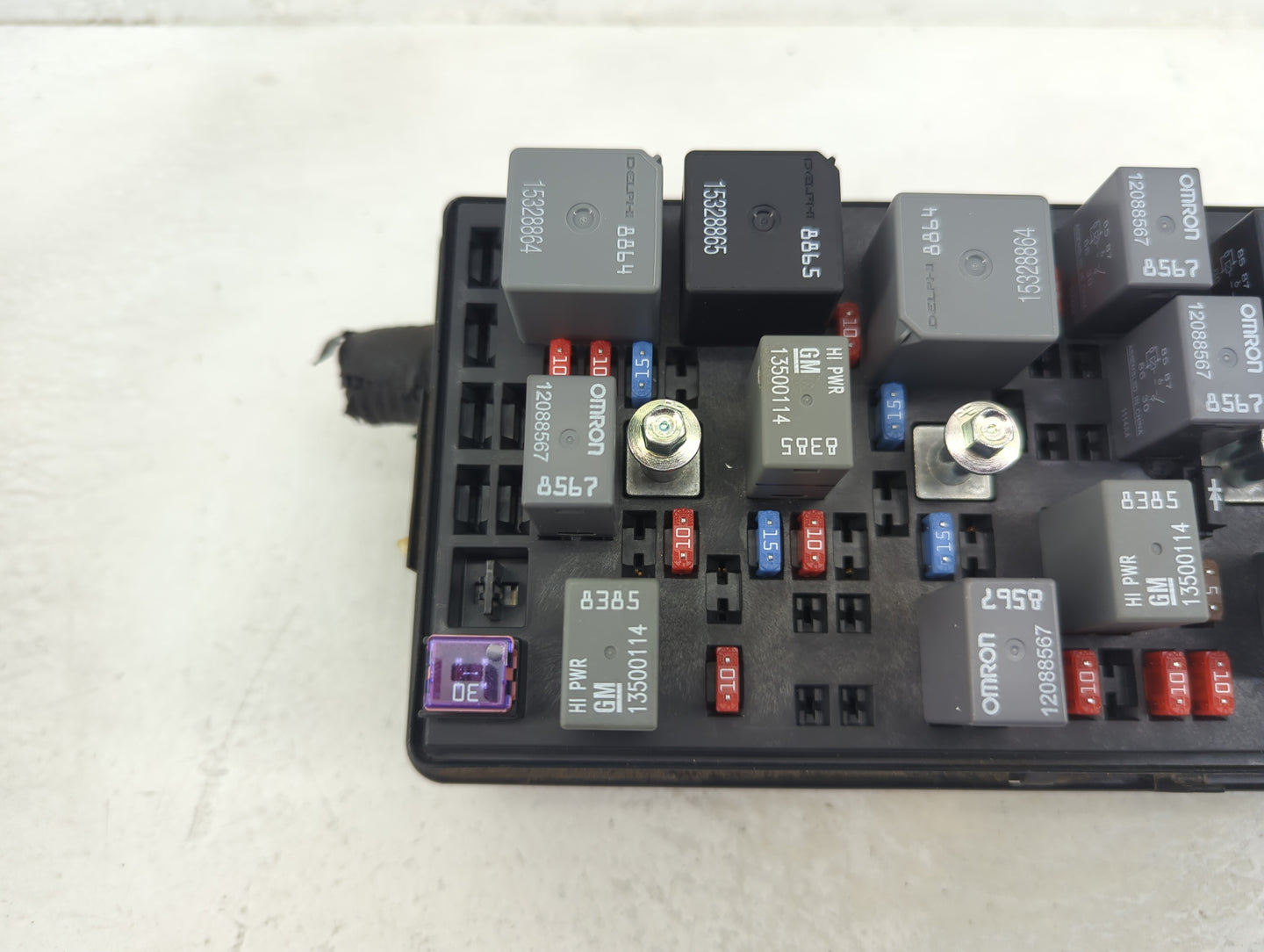 2009-2012 Chevrolet Malibu Fusebox Fuse Box Panel Relay Module Fits Fits 2009 2010 2011 2012 OEM Used Auto Parts - Oemusedau