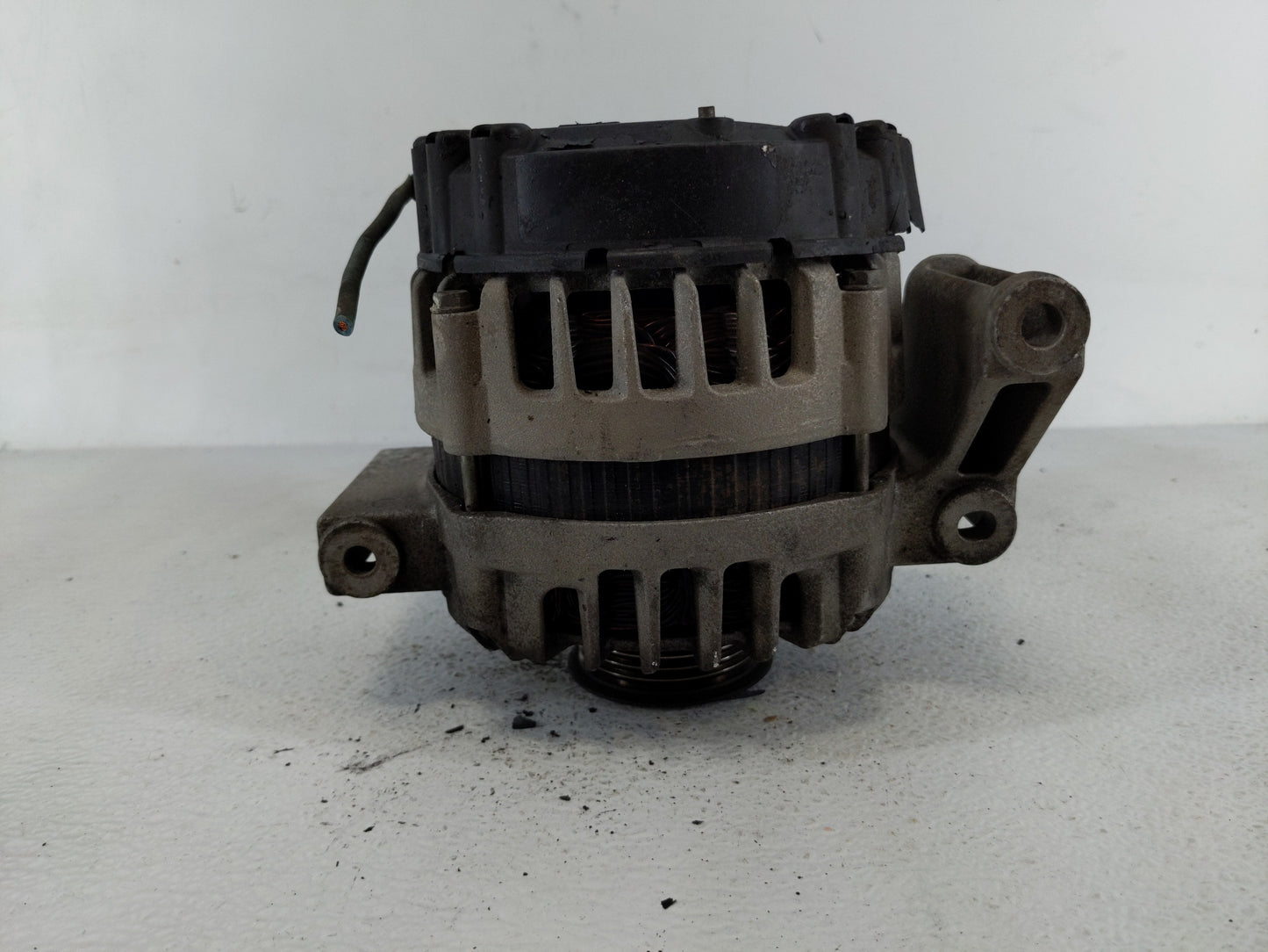 2008-2012 Chevrolet Malibu Alternator Replacement Generator Charging Assembly Engine OEM Fits Fits 2008 2009 2010 2011 2012 
