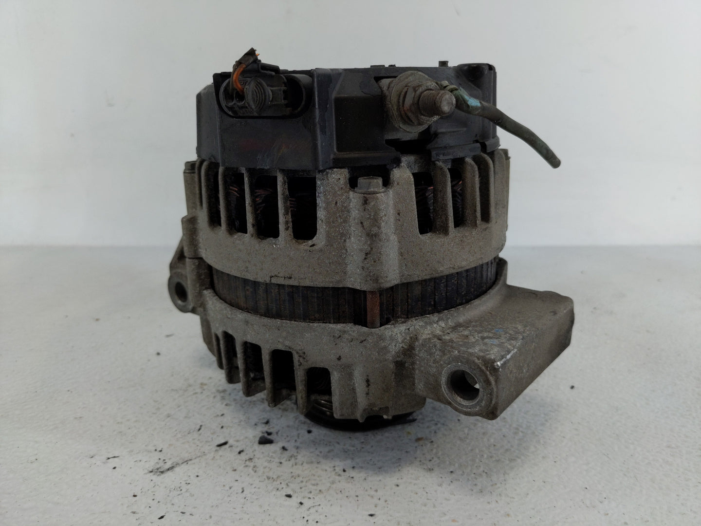 2008-2012 Chevrolet Malibu Alternator Replacement Generator Charging Assembly Engine OEM Fits Fits 2008 2009 2010 2011 2012 