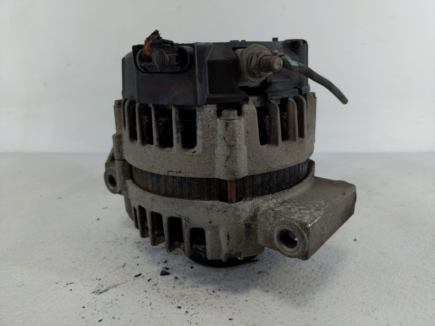 2008-2012 Chevrolet Malibu Alternator Replacement Generator Charging Assembly Engine OEM Fits Fits 2008 2009 2010 2011 2012 