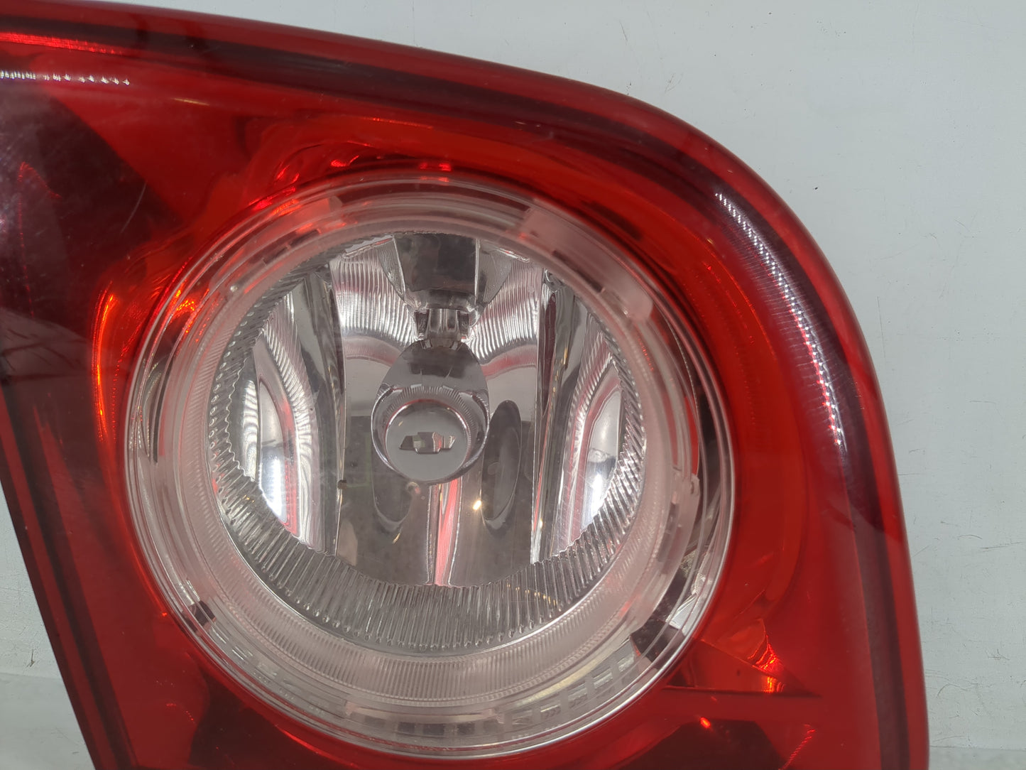2012 Chevrolet Malibu Driver Left Side Deck Lid Mounted Tail Light - Oemusedautoparts1.com