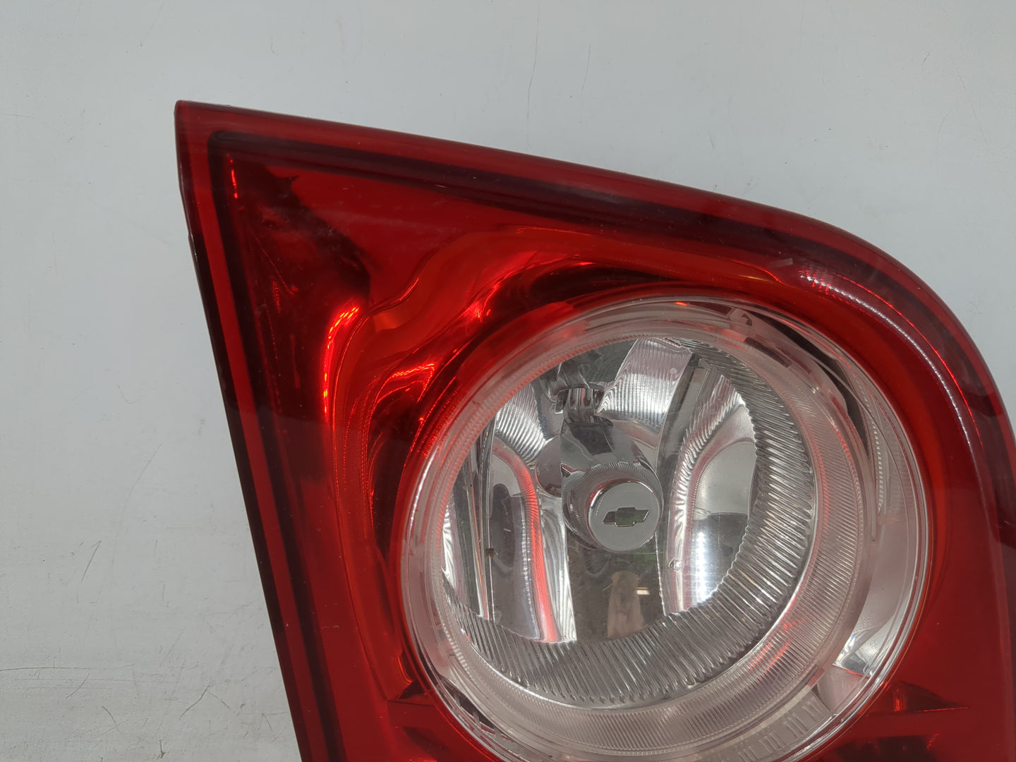 2008-2012 Chevrolet Malibu Tail Light Assembly Driver Left OEM P/N:15271120 Fits Fits 2008 2009 2010 2011 2012 OEM Used Auto