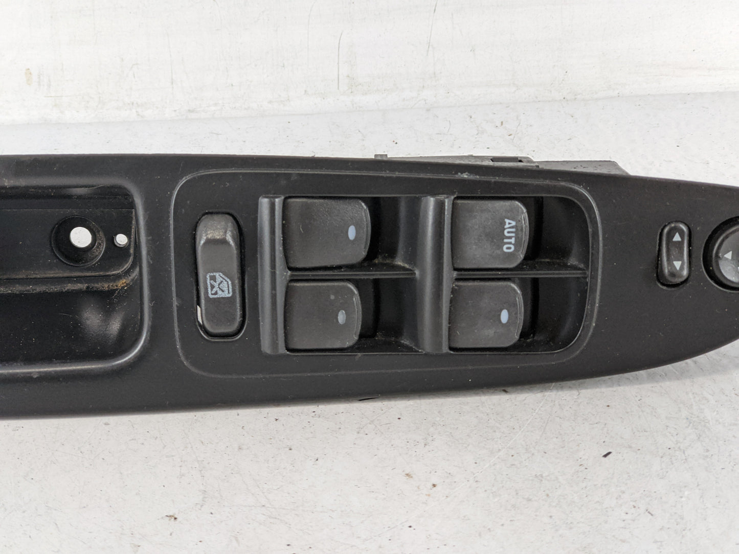 2010-2012 Chevrolet Malibu Master Power Window Switch Replacement Driver Side Left P/N:20807220 20807219 Fits Fits 2010 2011