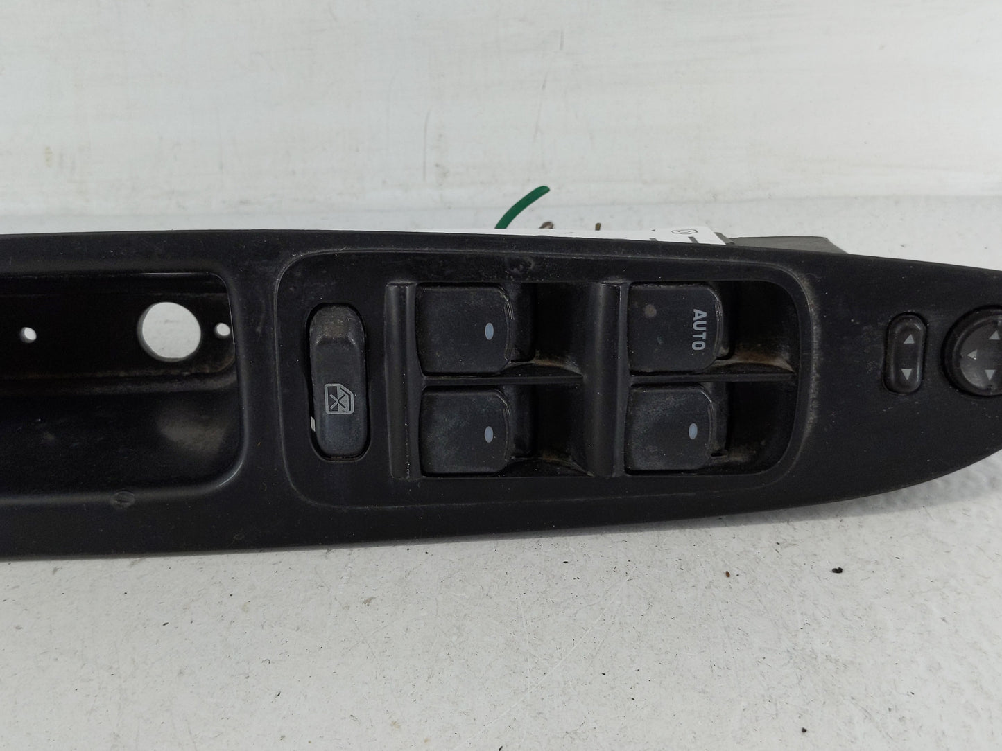 2010-2012 Chevrolet Malibu Master Power Window Switch Replacement Driver Side Left P/N:20807220 20807219 Fits Fits 2010 2011