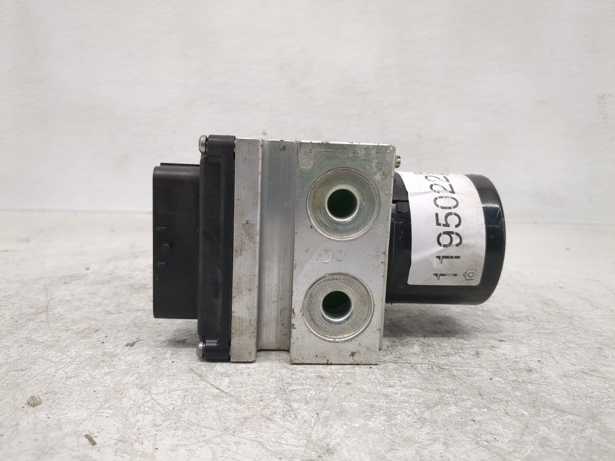 2012 Chevrolet Malibu Anti-Lock Brake ABS Pump Module Actuator OEM P/N:22799743 Fits OEM Used Auto Parts - Oemusedautoparts1