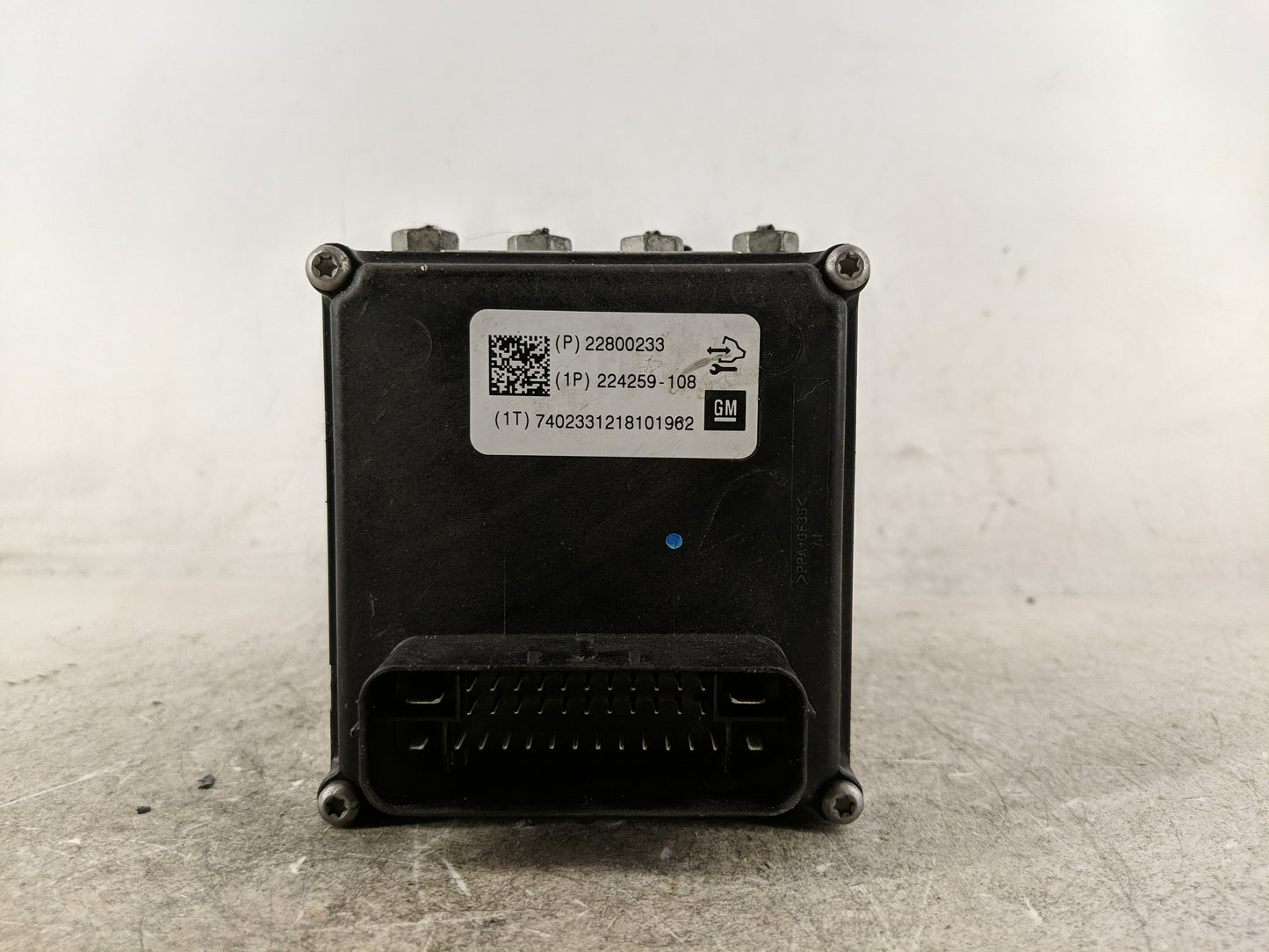 2012 Chevrolet Malibu ABS Pump Control Module Replacement P/N:22799743 Fits OEM Used Auto Parts - Oemusedautoparts1.com