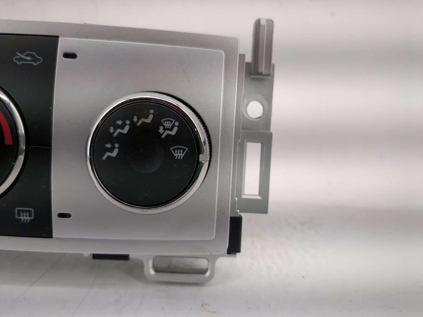 2008-2012 Chevrolet Malibu Climate Control Module Temperature AC/Heater Replacement P/N:28272781 Fits OEM Used Auto Parts - 