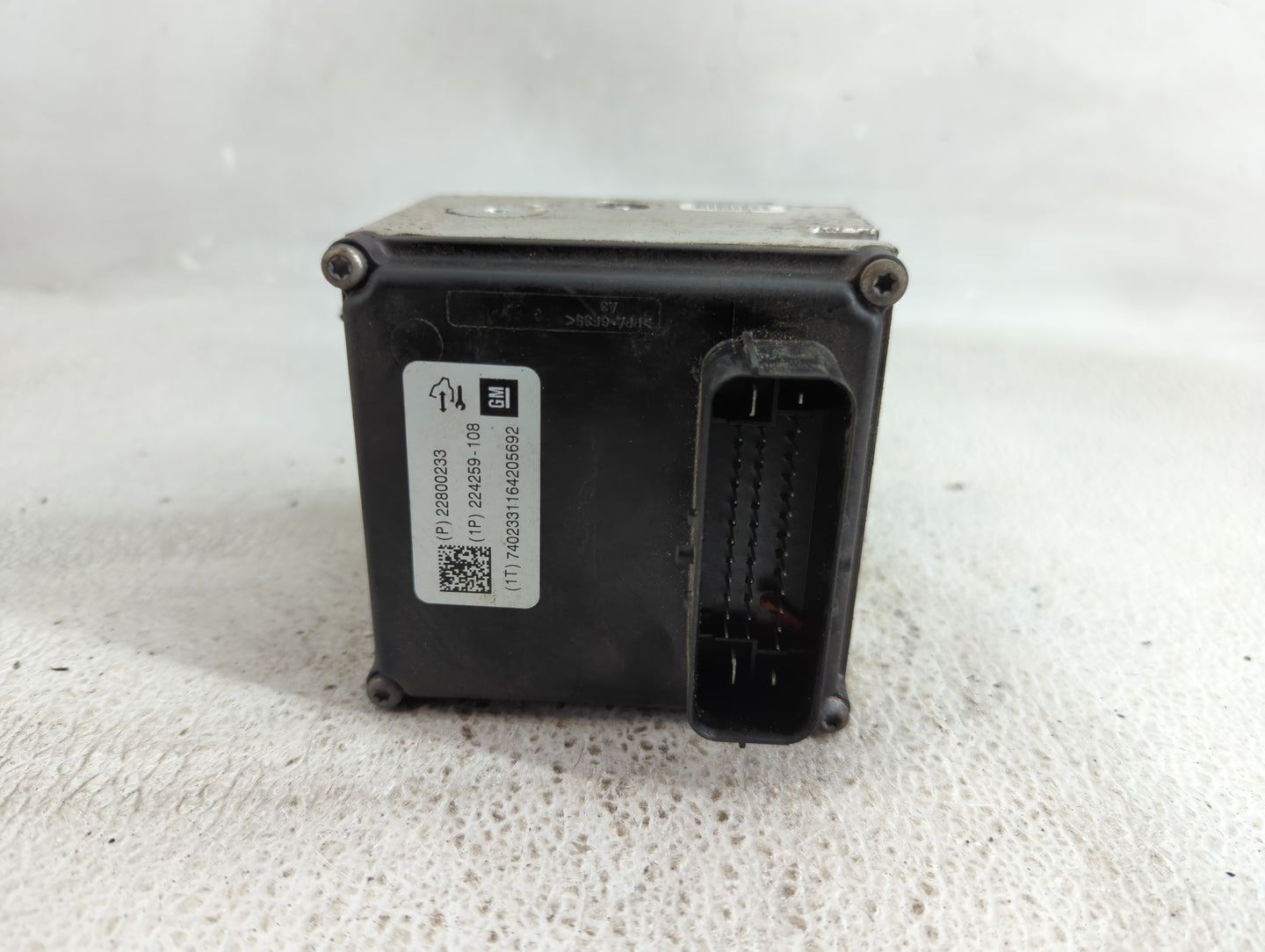 2012 Chevrolet Malibu ABS Pump Control Module Replacement P/N:22800233 Fits OEM Used Auto Parts - Oemusedautoparts1.com