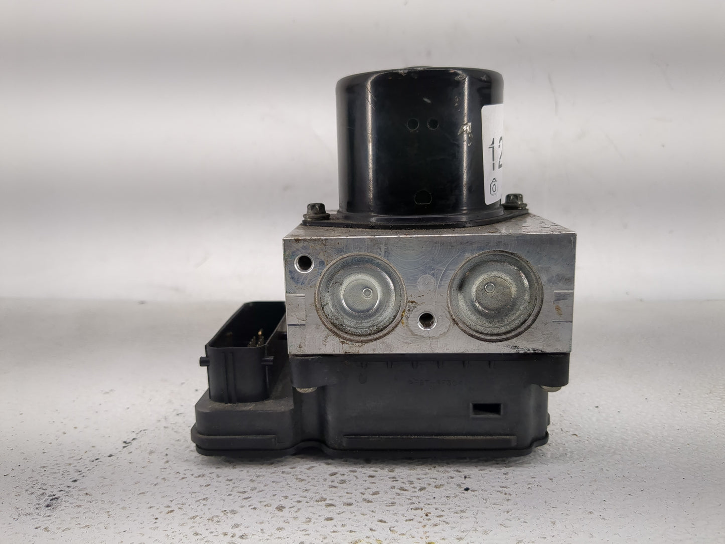 2012 Chevrolet Malibu ABS Pump Control Module Replacement P/N:22971448 Fits OEM Used Auto Parts - Oemusedautoparts1.com