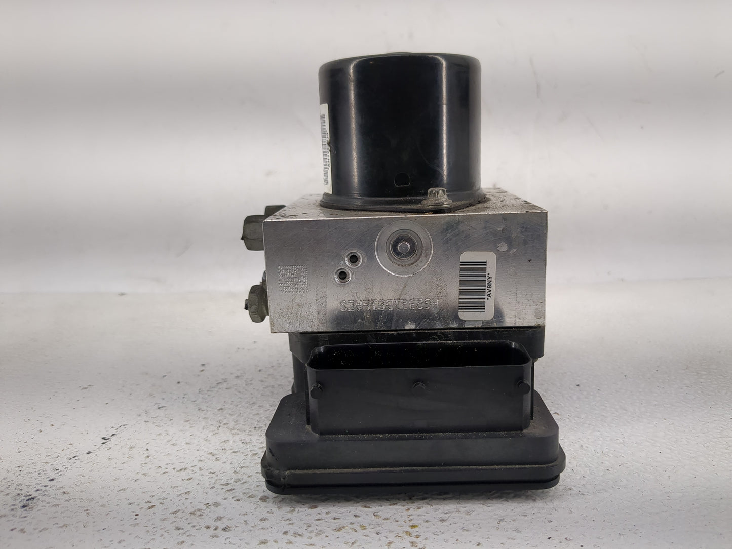 2012 Chevrolet Malibu ABS Pump Control Module Replacement P/N:22971448 Fits OEM Used Auto Parts - Oemusedautoparts1.com