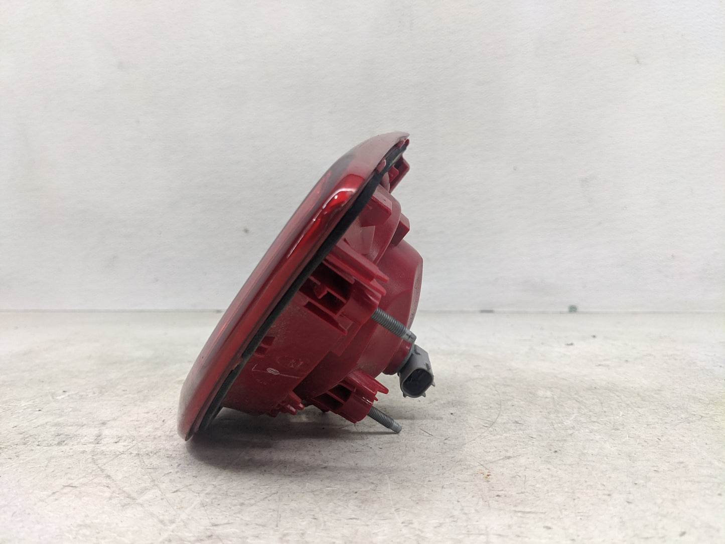 2008-2012 Chevrolet Malibu Tail Light Assembly Passenger Right OEM Fits Fits 2008 2009 2010 2011 2012 OEM Used Auto Parts - 
