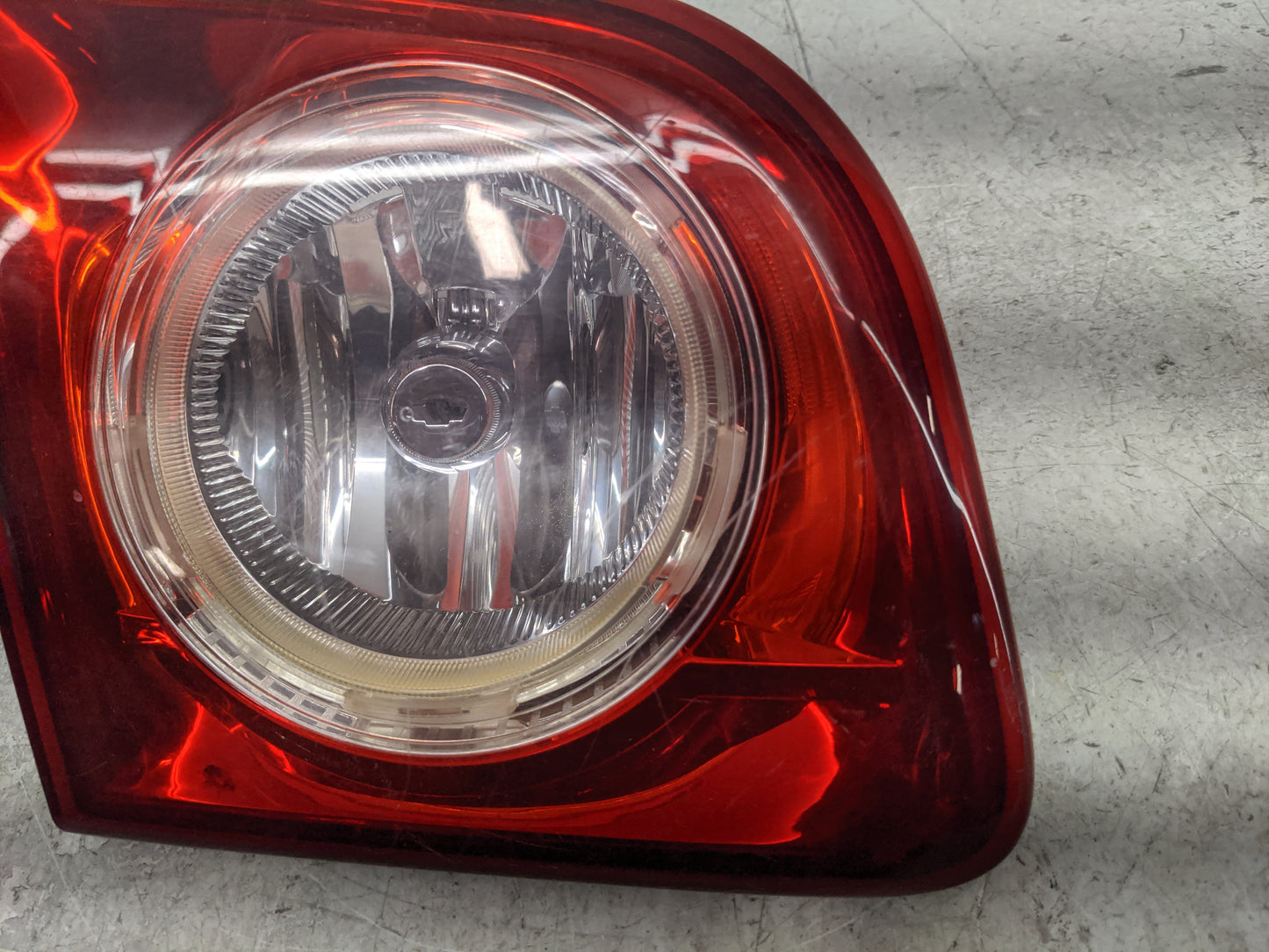 2008-2012 Chevrolet Malibu Tail Light Assembly Driver Left OEM P/N:15271120 Fits Fits 2008 2009 2010 2011 2012 OEM Used Auto