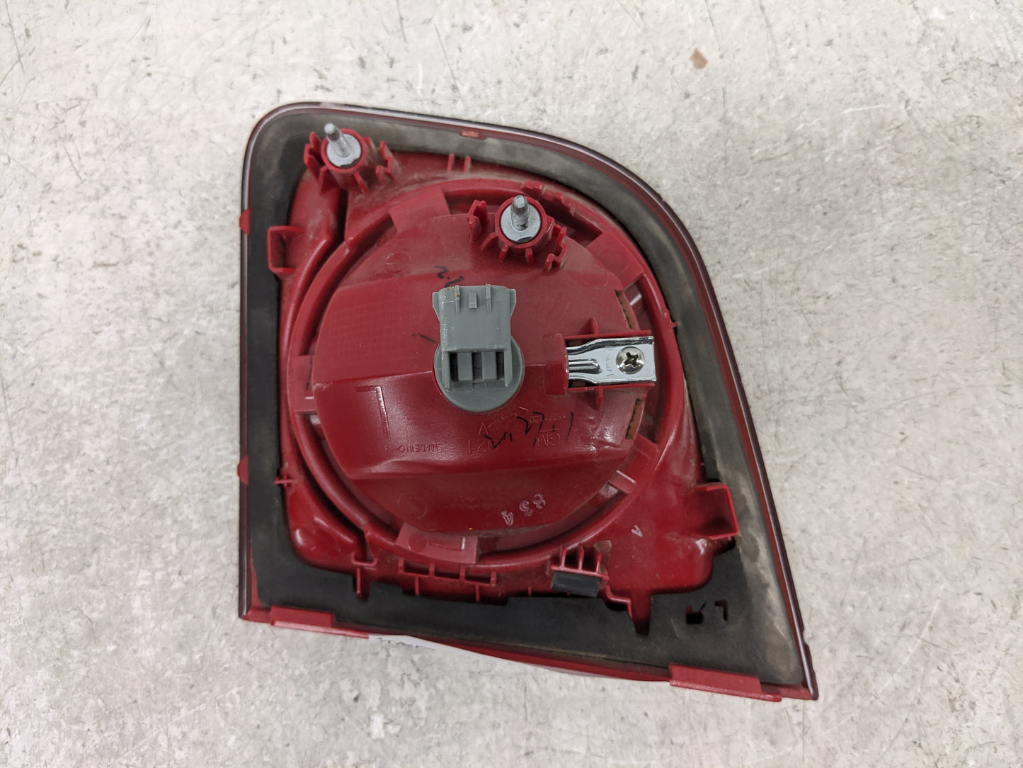 2008-2012 Chevrolet Malibu Tail Light Assembly Driver Left OEM P/N:15271120 Fits Fits 2008 2009 2010 2011 2012 OEM Used Auto