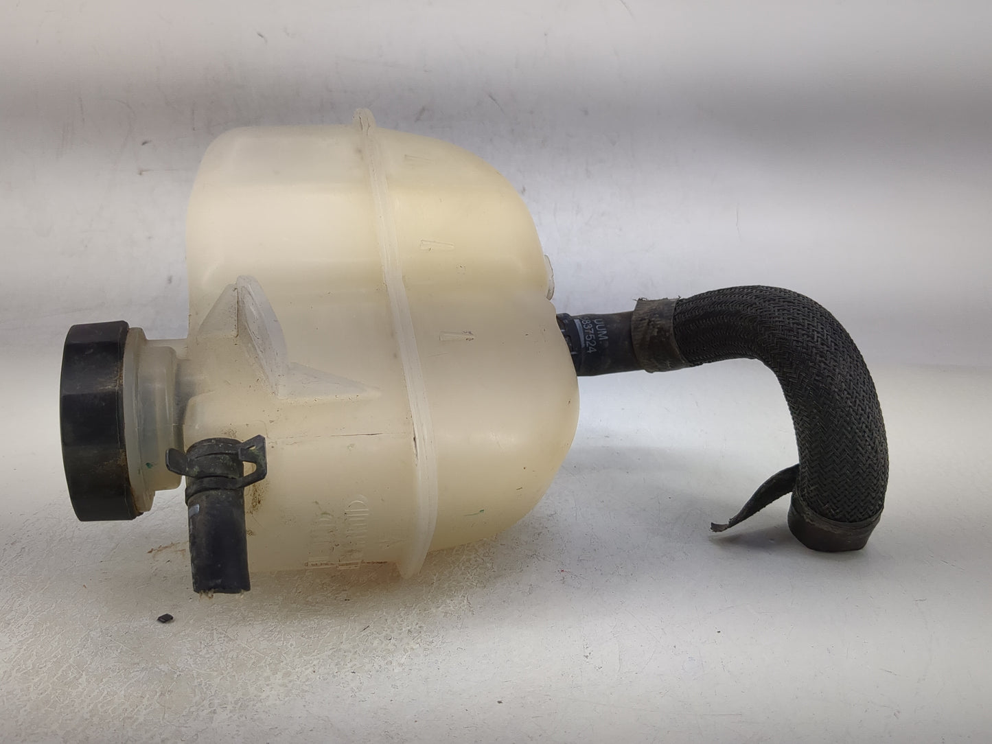 2008-2012 Chevrolet Malibu Windshield Washer Fluid Reservoir Bottle Oem - Oemusedautoparts1.com