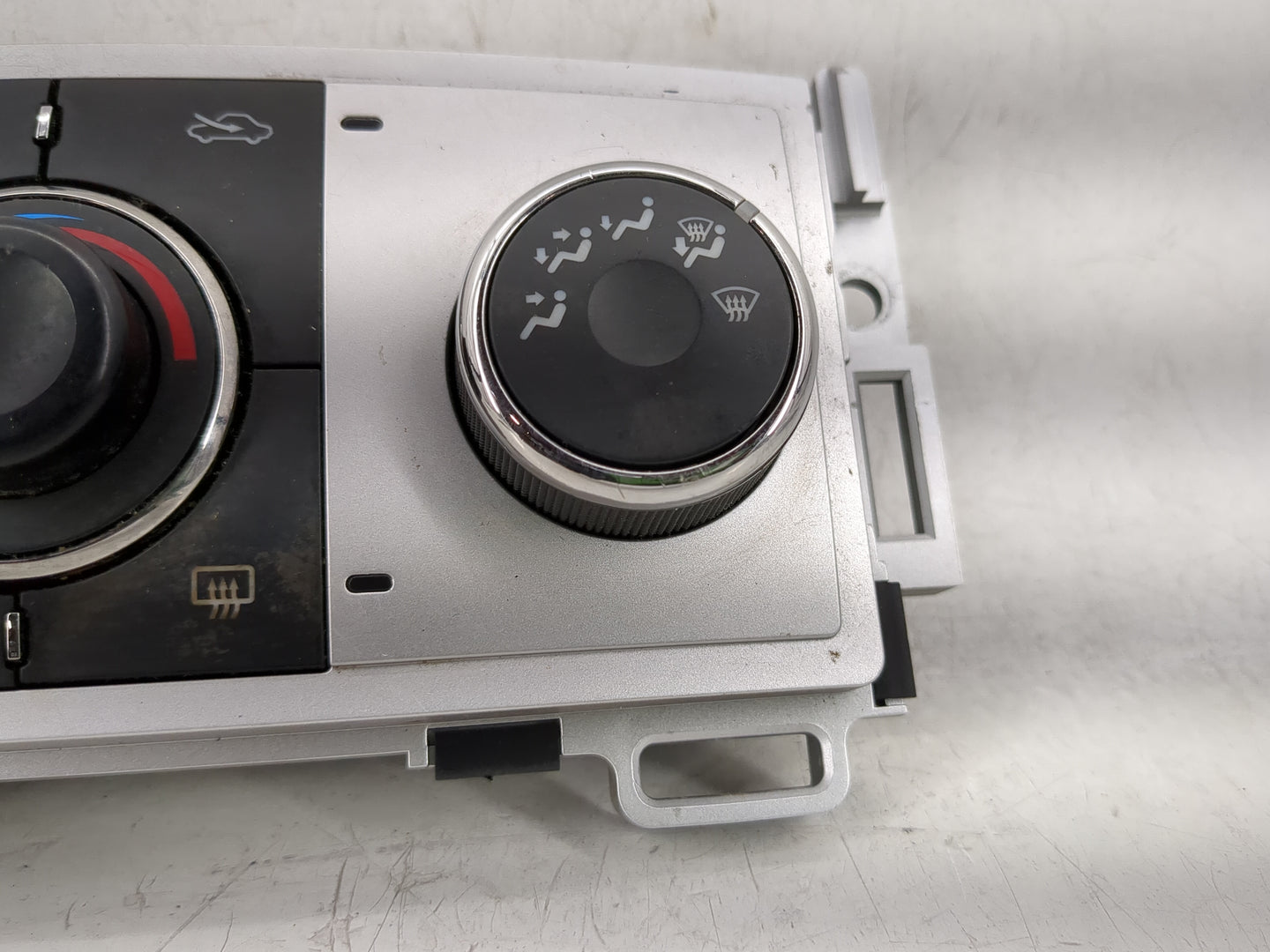 2008-2012 Chevrolet Malibu Climate Control Module Temperature AC/Heater Replacement P/N:20964036 28272781 Fits OEM Used Auto