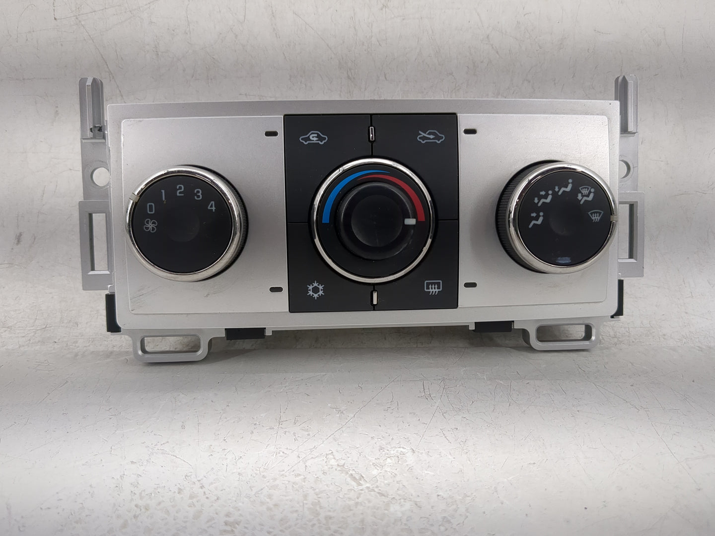 2008-2012 Chevrolet Malibu Climate Control Module Temperature AC/Heater Replacement P/N:28251428 20964036 Fits OEM Used Auto