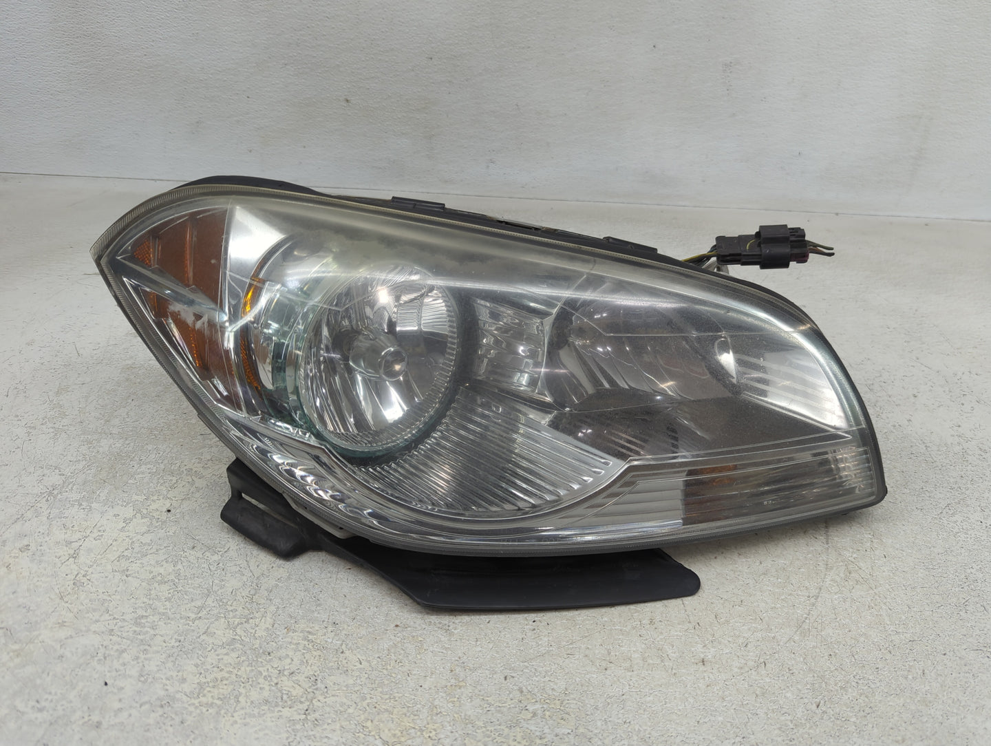 2008-2012 Chevrolet Malibu Passenger Right Oem Head Light Headlight Lamp - Oemusedautoparts1.com