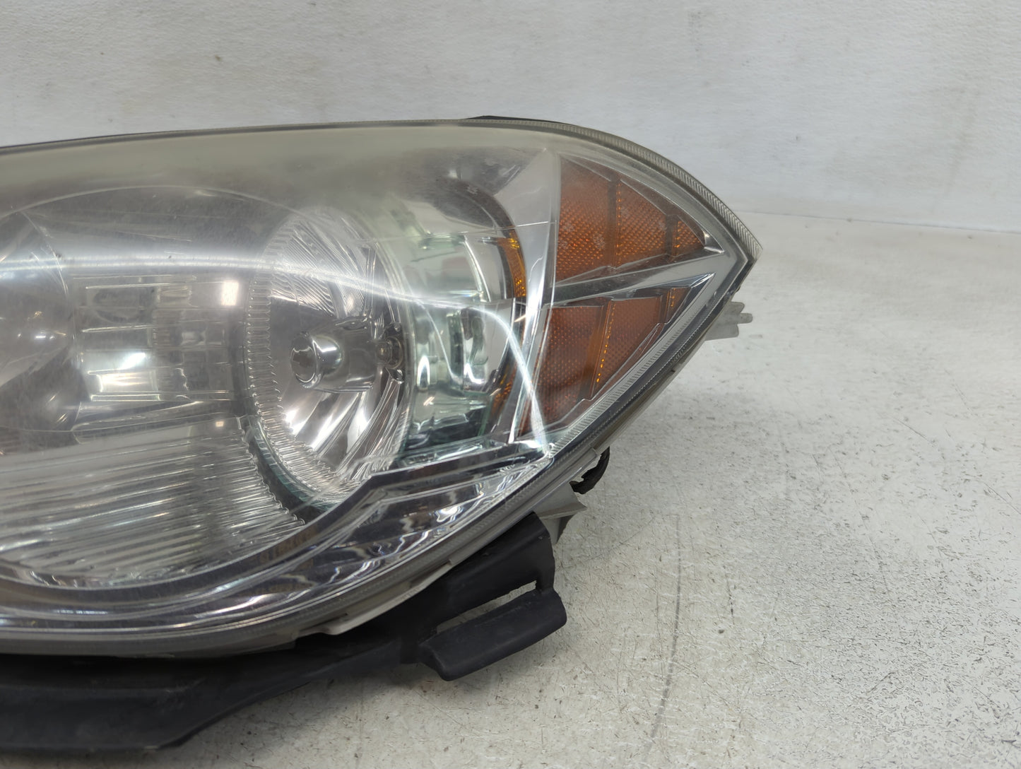 2008-2012 Chevrolet Malibu Driver Left Oem Head Light Headlight Lamp - Oemusedautoparts1.com