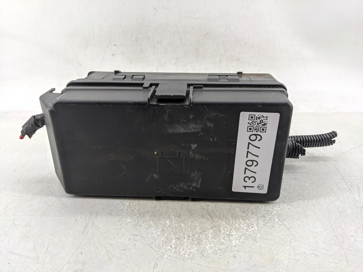 2009-2012 Chevrolet Malibu Fusebox Fuse Box Panel Relay Module P/N:20822694 Fits Fits 2009 2010 2011 2012 OEM Used Auto Part