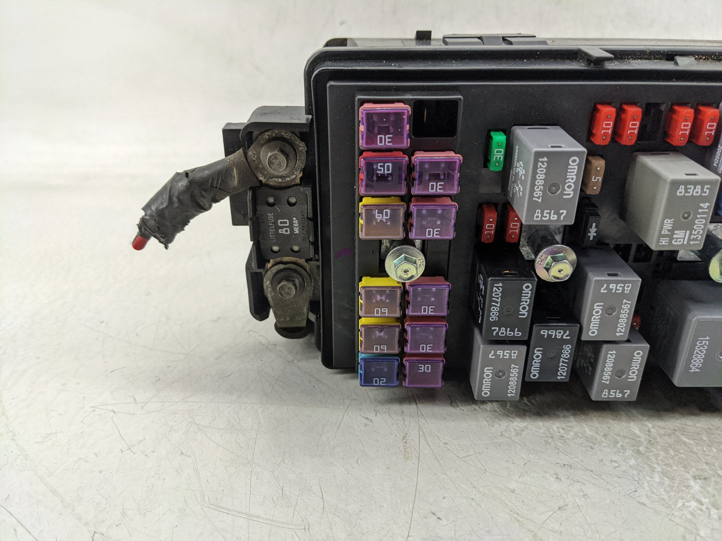 2009-2012 Chevrolet Malibu Fusebox Fuse Box Panel Relay Module P/N:20822694 Fits Fits 2009 2010 2011 2012 OEM Used Auto Part