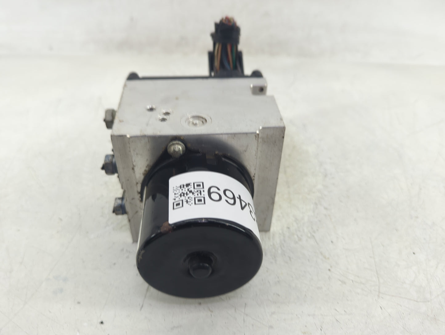 2012 Chevrolet Malibu ABS Pump Control Module Replacement P/N:22799743 Fits OEM Used Auto Parts - Oemusedautoparts1.com