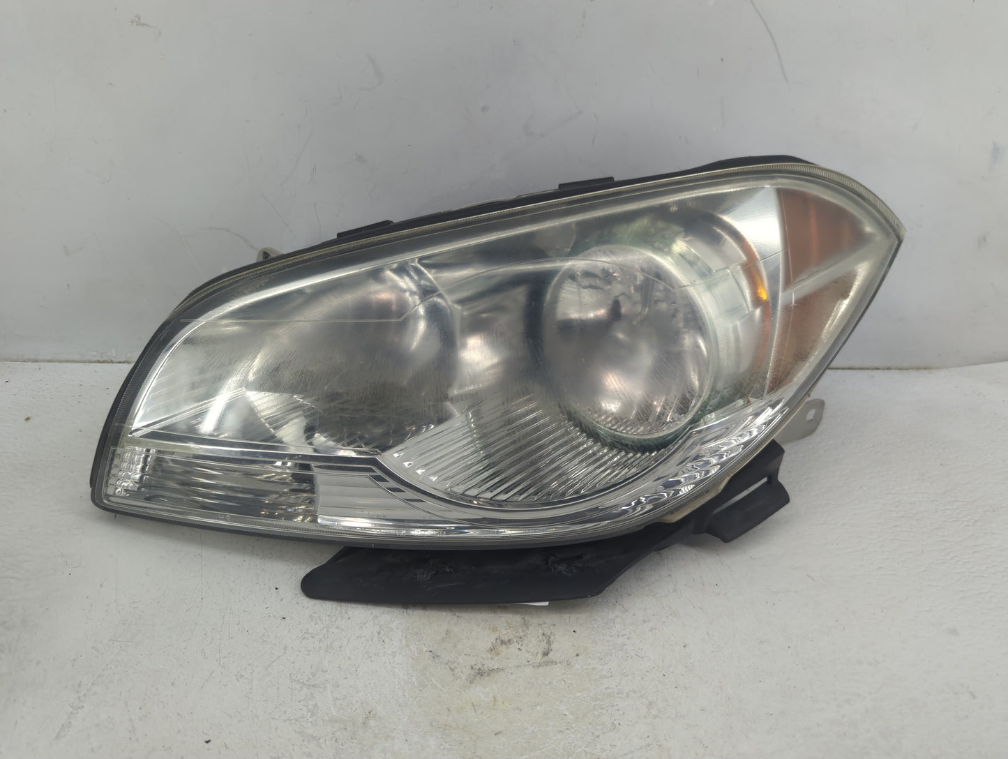 2008-2012 Chevrolet Malibu Passenger Right Oem Head Light Headlight Lamp - Oemusedautoparts1.com