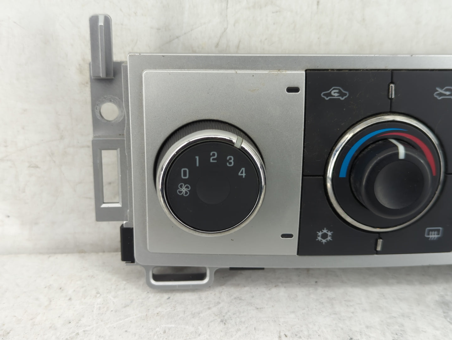 2008-2012 Chevrolet Malibu Climate Control Module Temperature AC/Heater Replacement P/N:28272781 Fits OEM Used Auto Parts - 