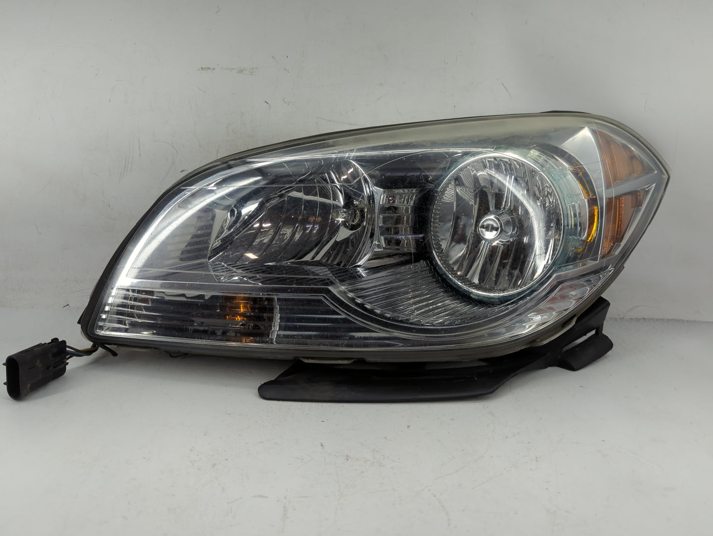 2008-2012 Chevrolet Malibu Driver Left Oem Head Light Headlight Lamp - Oemusedautoparts1.com