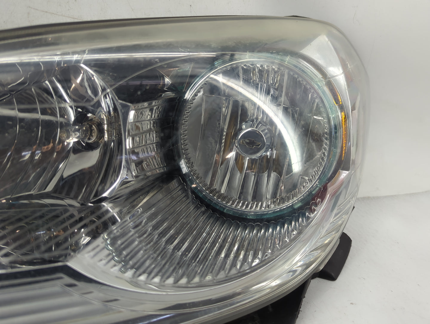 2008-2012 Chevrolet Malibu Driver Left Oem Head Light Headlight Lamp - Oemusedautoparts1.com