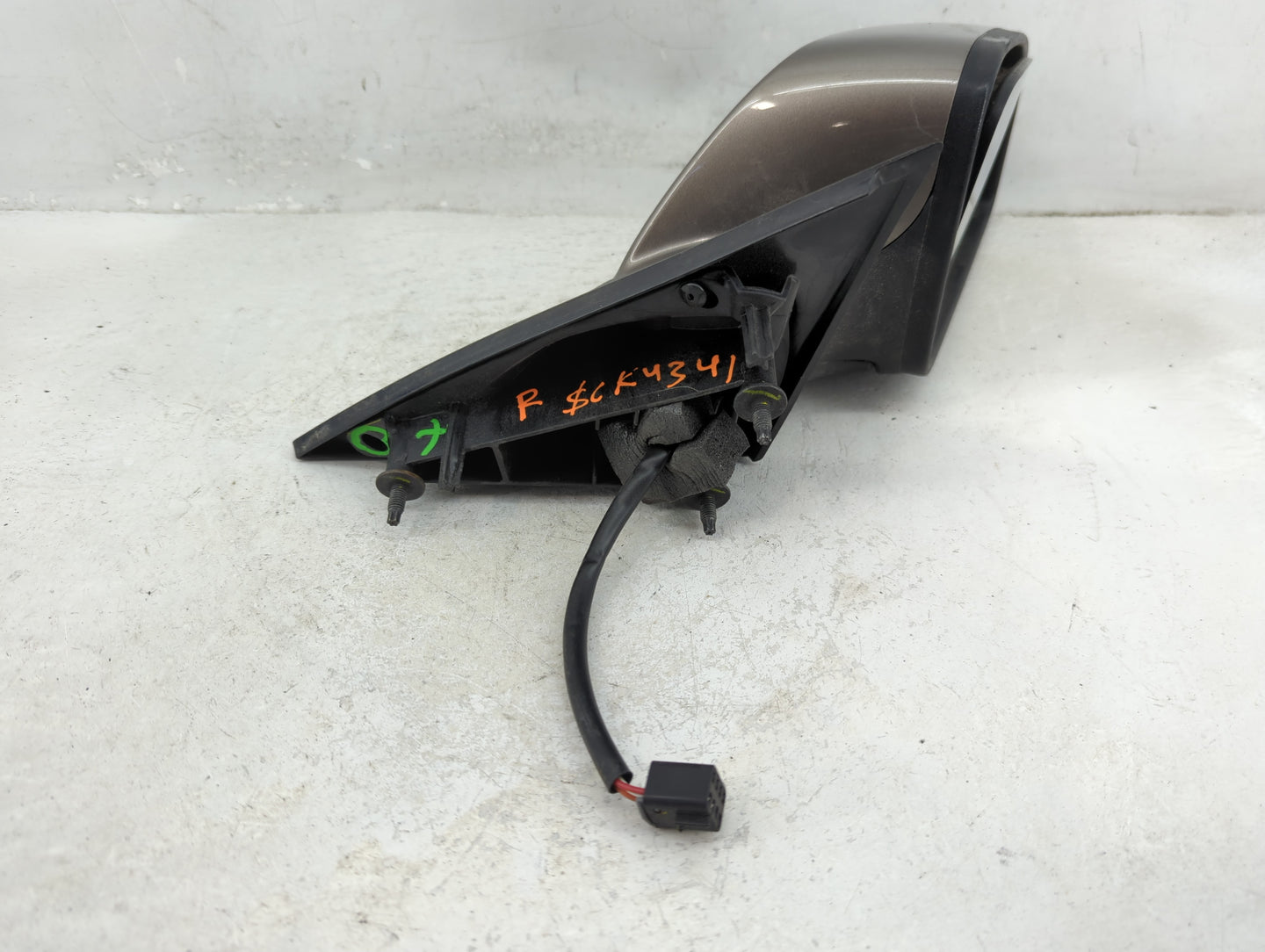 2008-2012 Chevrolet Malibu Passenger Side View Mirror - Right Door Mirror OEM Used - Oemusedautoparts1.com