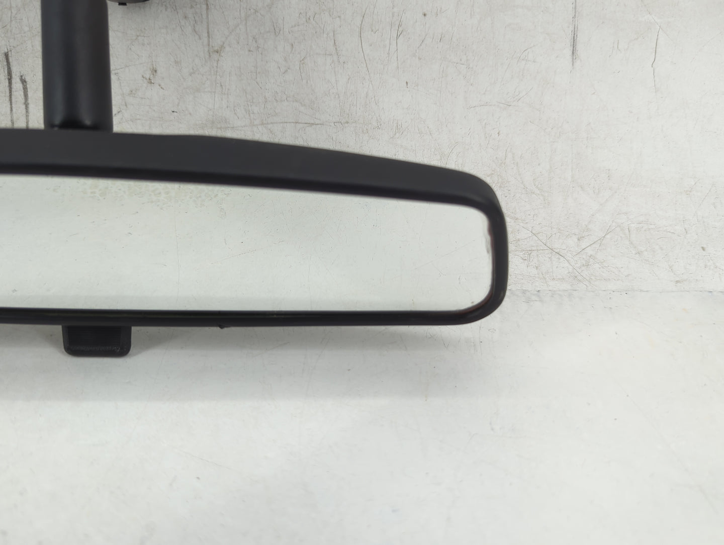 1997-2012 Chevrolet Malibu Interior Rear View Mirror Replacement OEM P/N:E8011083 Fits OEM Used Auto Parts - Oemusedautopart