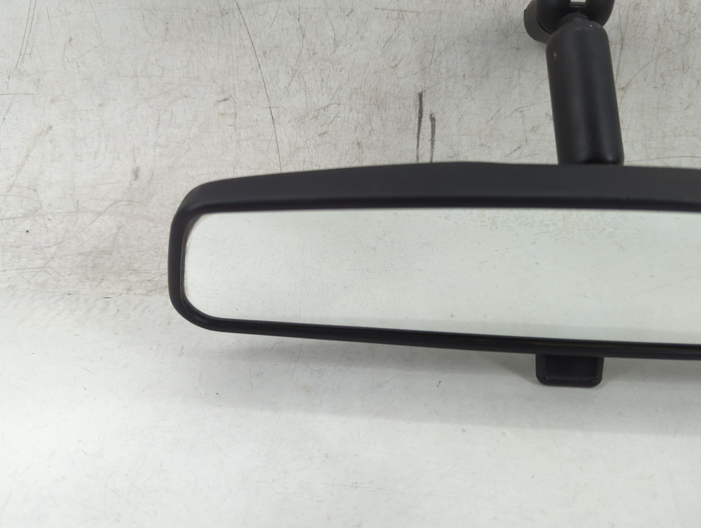 1997-2012 Chevrolet Malibu Interior Rear View Mirror Replacement OEM P/N:E8011083 Fits OEM Used Auto Parts - Oemusedautopart