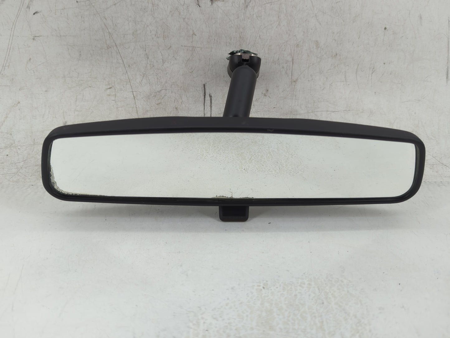 1997-2012 Chevrolet Malibu Interior Rear View Mirror Replacement OEM P/N:E8011083 Fits OEM Used Auto Parts - Oemusedautopart
