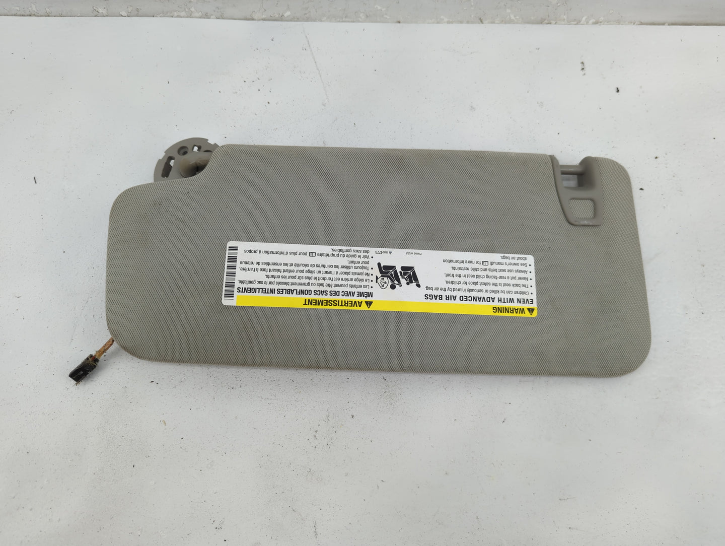 2004-2012 Chevrolet Malibu Sun Visor Shade Replacement Driver Left Mirror Fits Fits 2004 2005 2008 2009 2010 2011 2012 OEM U