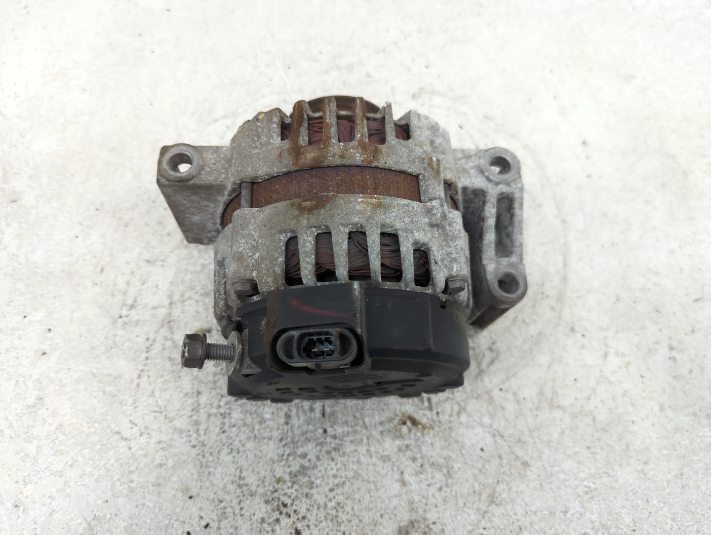 2008-2012 Chevrolet Malibu Alternator Replacement Generator Charging Assembly Engine OEM P/N:22762984 Fits OEM Used Auto Par