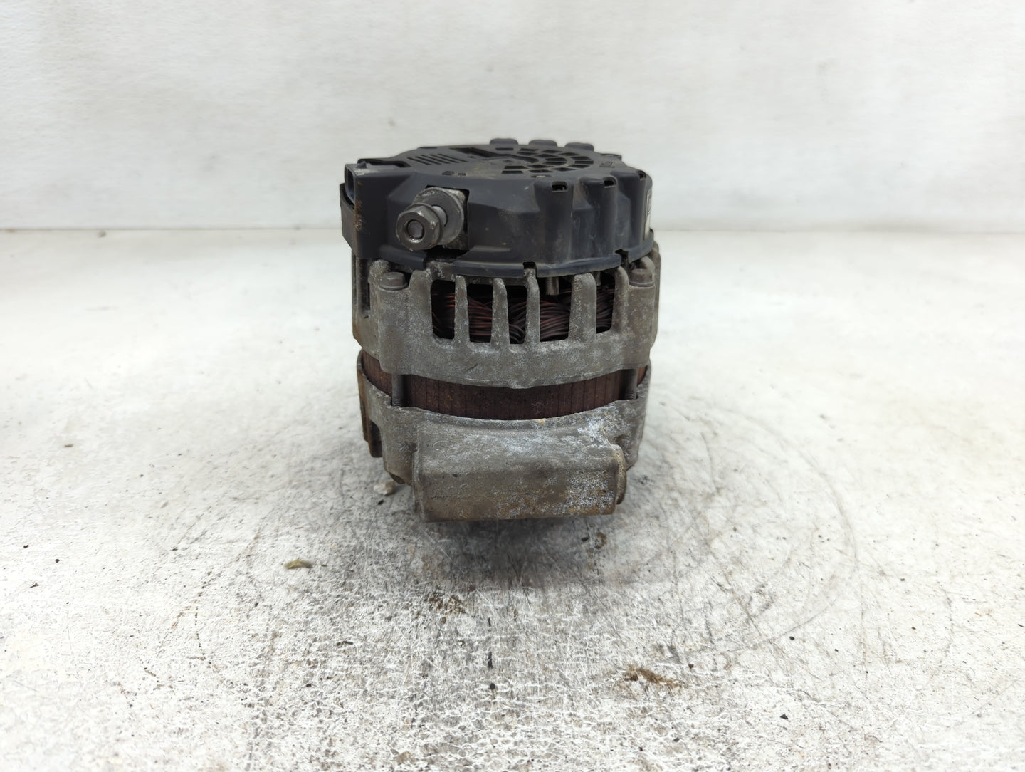 2008-2012 Chevrolet Malibu Alternator Replacement Generator Charging Assembly Engine OEM P/N:22762984 Fits OEM Used Auto Par