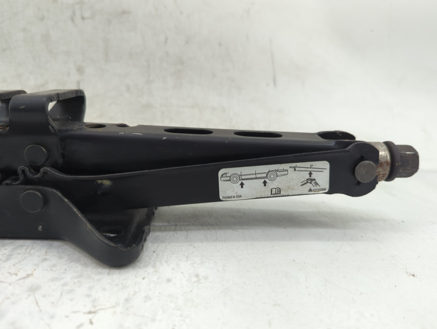 2012 Chevrolet Malibu Spare Scissor Car Jack - Oemusedautoparts1.com