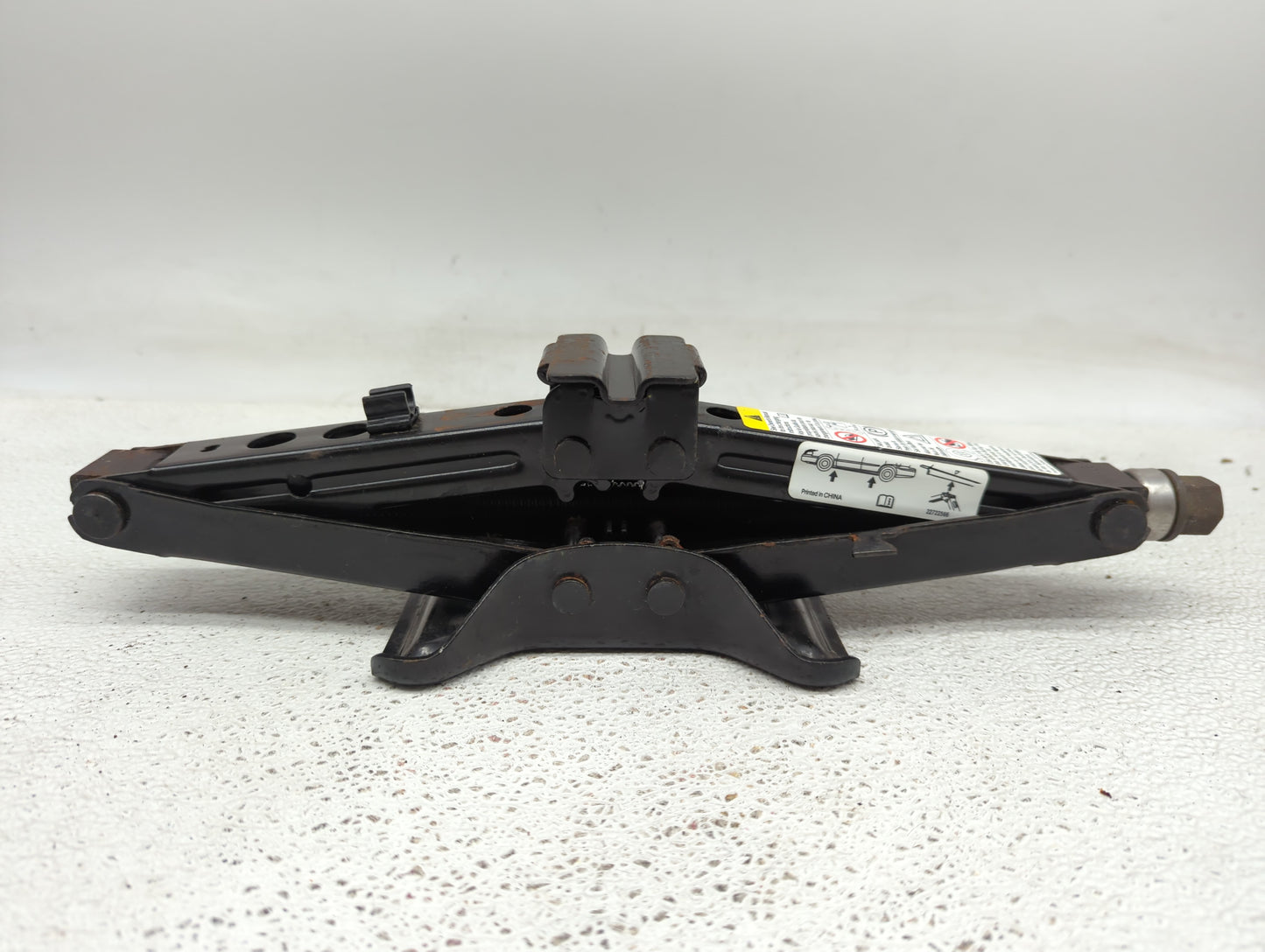 2012 Chevrolet Malibu Spare Scissor Car Jack - Oemusedautoparts1.com