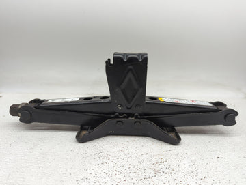 2012 Chevrolet Malibu Spare Scissor Car Jack 1415676 - Oemusedautoparts1.com