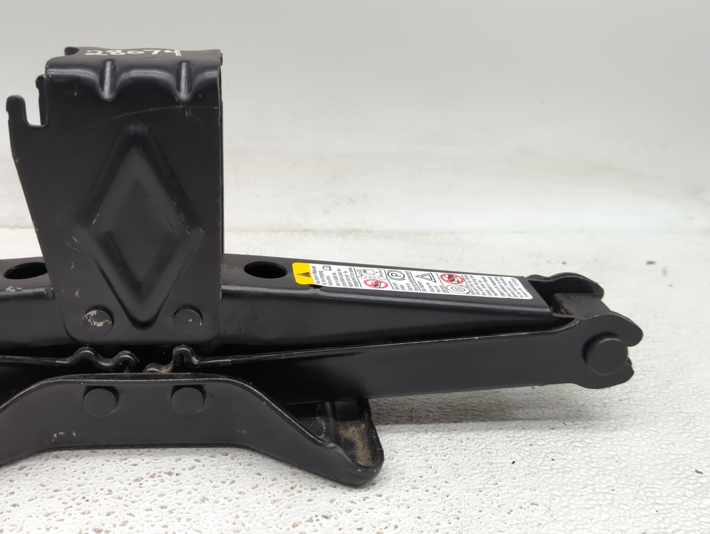 2012 Chevrolet Malibu Spare Scissor Car Jack - Oemusedautoparts1.com