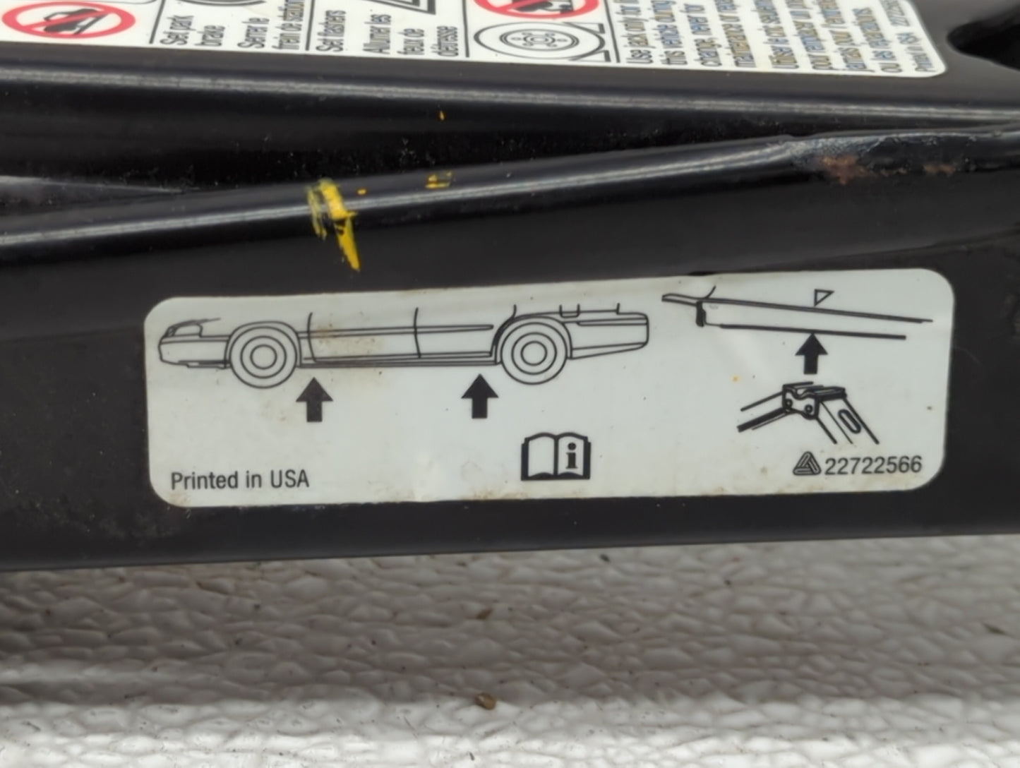 2012 Chevrolet Malibu Spare Scissor Car Jack 1415690 - Oemusedautoparts1.com