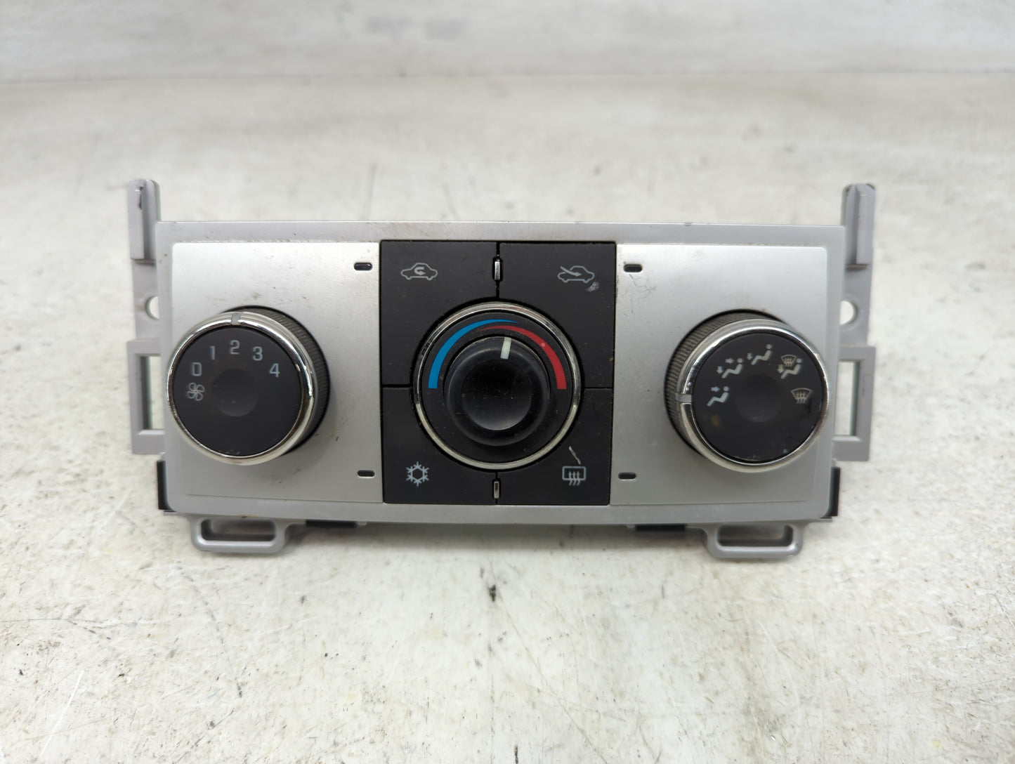 2008-2012 Chevrolet Malibu Climate Control Module Temperature AC/Heater Replacement P/N:20964036 28272781 Fits OEM Used Auto