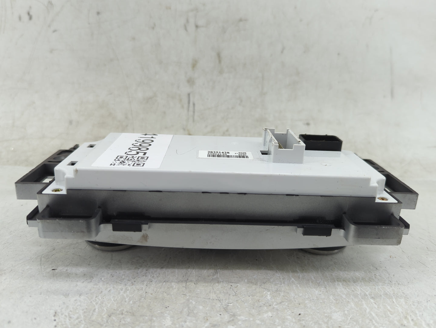 2008-2012 Chevrolet Malibu Climate Control Module Temperature AC/Heater Replacement P/N:20923130 28251428 Fits OEM Used Auto