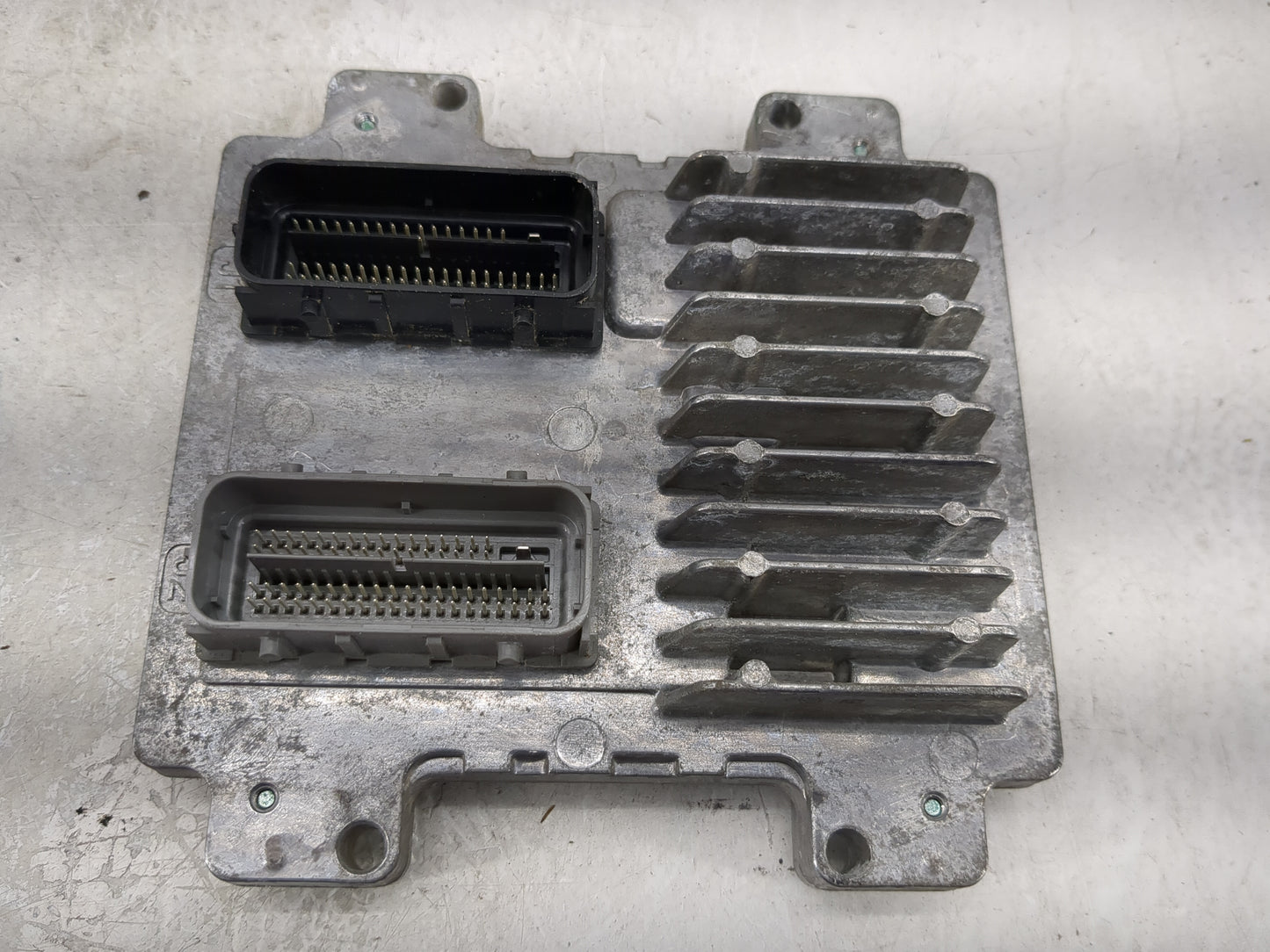 2007-2012 Chevrolet Malibu PCM Engine Control Computer ECU ECM PCU OEM P/N:12638026 12612397 Fits OEM Used Auto Parts - Oemu