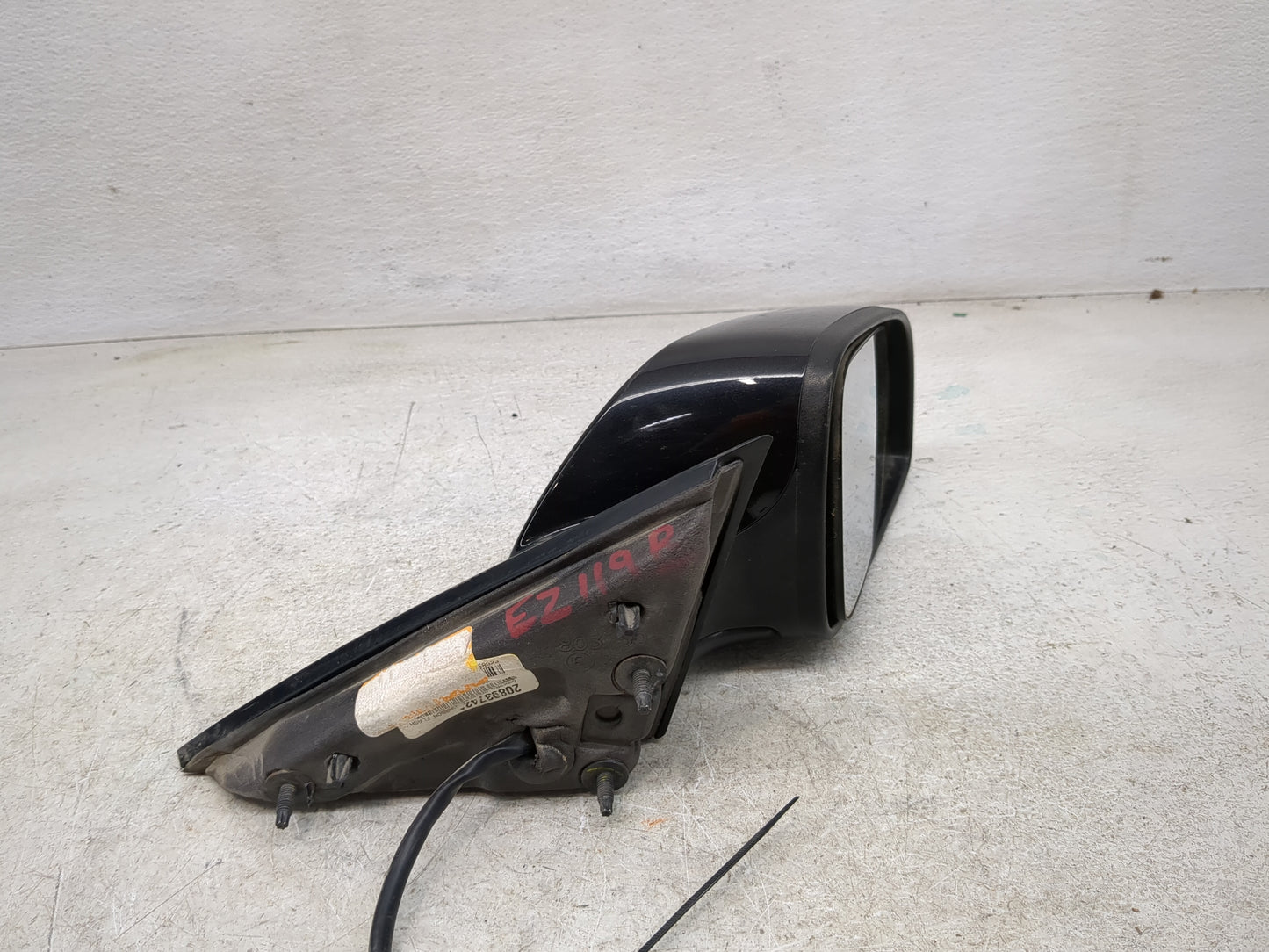 2008-2012 Chevrolet Malibu Passenger Side View Mirror - Right Door Mirror OEM Used - Oemusedautoparts1.com