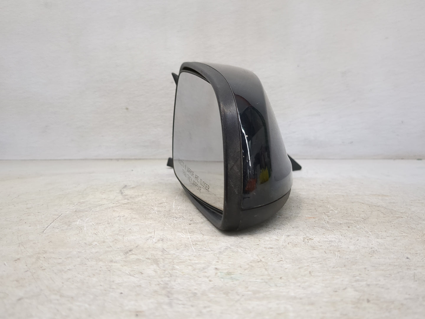 2008-2012 Chevrolet Malibu Passenger Side View Mirror - Right Door Mirror OEM Used - Oemusedautoparts1.com