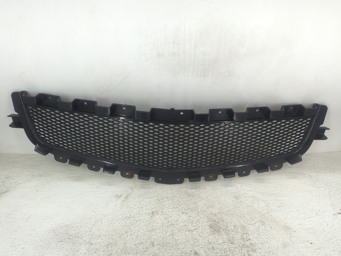 2008-2012 Chevrolet Malibu Front Grille Bumper Not Included - Oemusedautoparts1.com