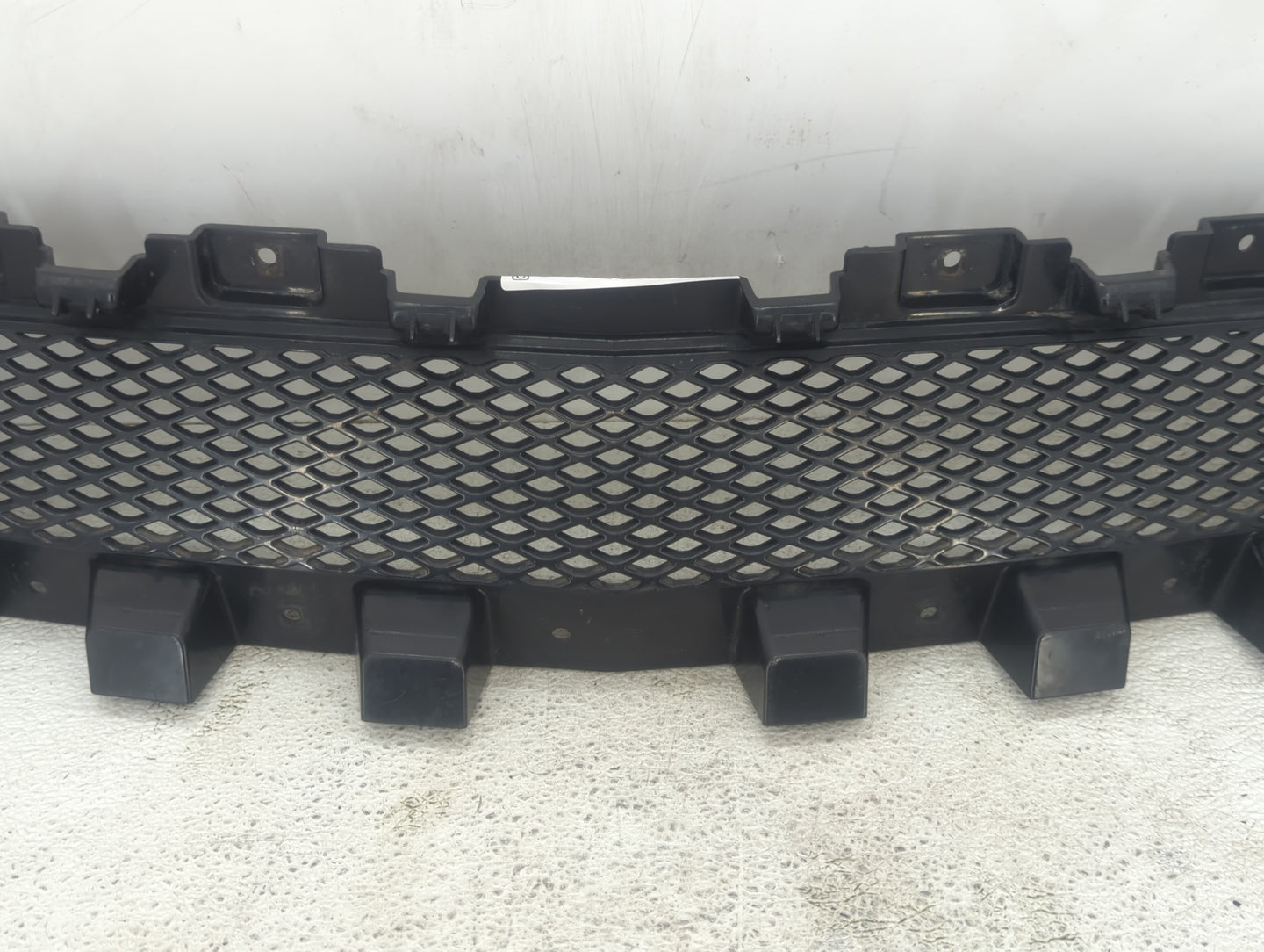 2008-2012 Chevrolet Malibu Front Grille Bumper Not Included - Oemusedautoparts1.com