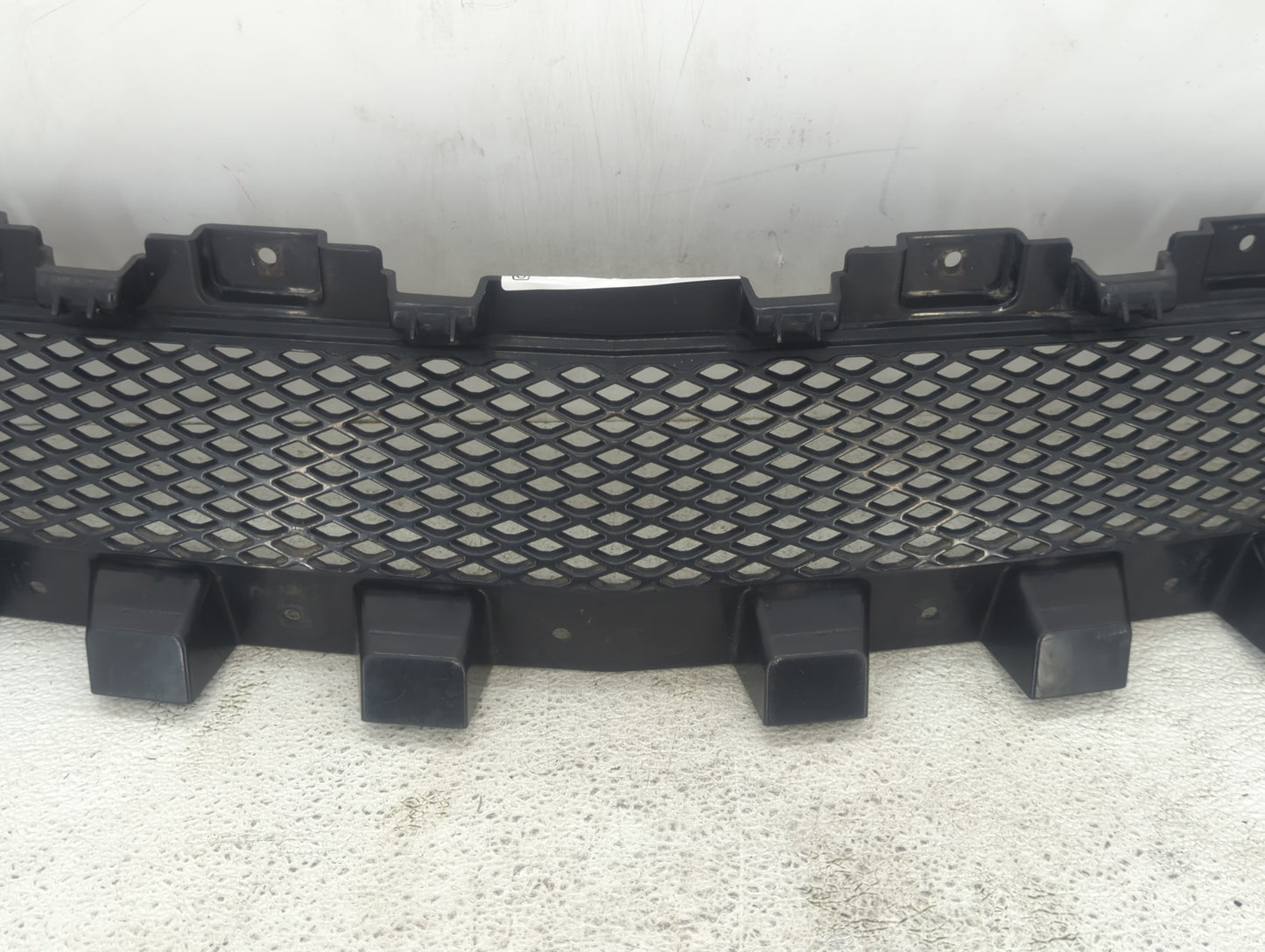 2008-2012 Chevrolet Malibu Front Grille Bumper Not Included - Oemusedautoparts1.com