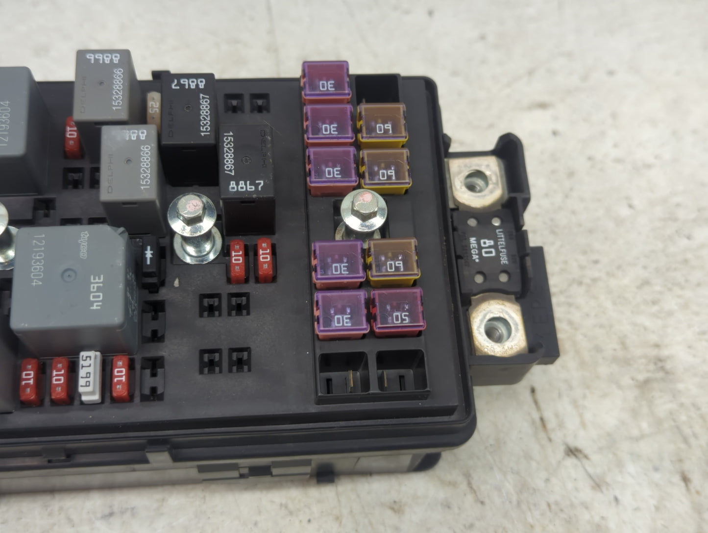 2009-2012 Chevrolet Malibu Fusebox Fuse Box Panel Relay Module Fits Fits 2009 2010 2011 2012 OEM Used Auto Parts - Oemusedau